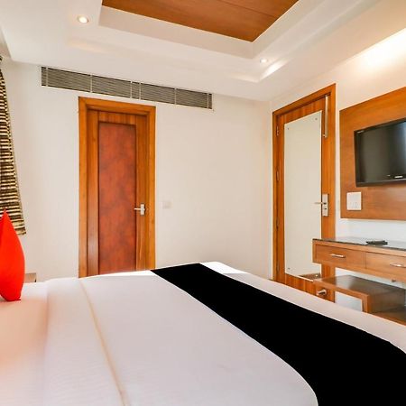 Townhouse 939 Hotel Gagan Inn Near Satyam Inox Patel Nagar Нью-Делі Екстер'єр фото