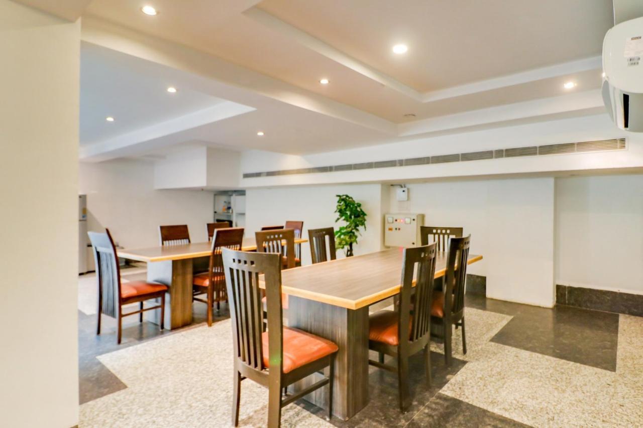 Townhouse 939 Hotel Gagan Inn Near Satyam Inox Patel Nagar Нью-Делі Екстер'єр фото