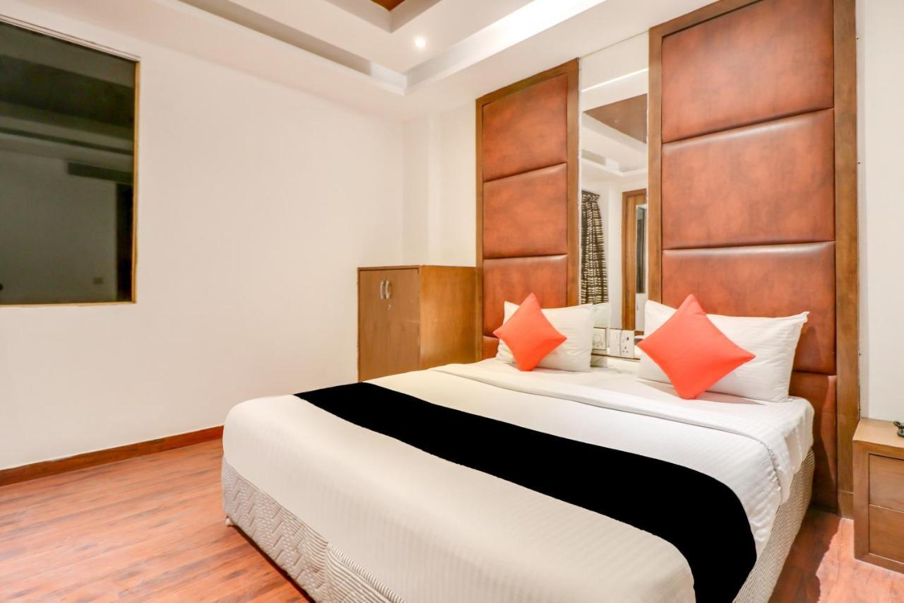 Townhouse 939 Hotel Gagan Inn Near Satyam Inox Patel Nagar Нью-Делі Екстер'єр фото