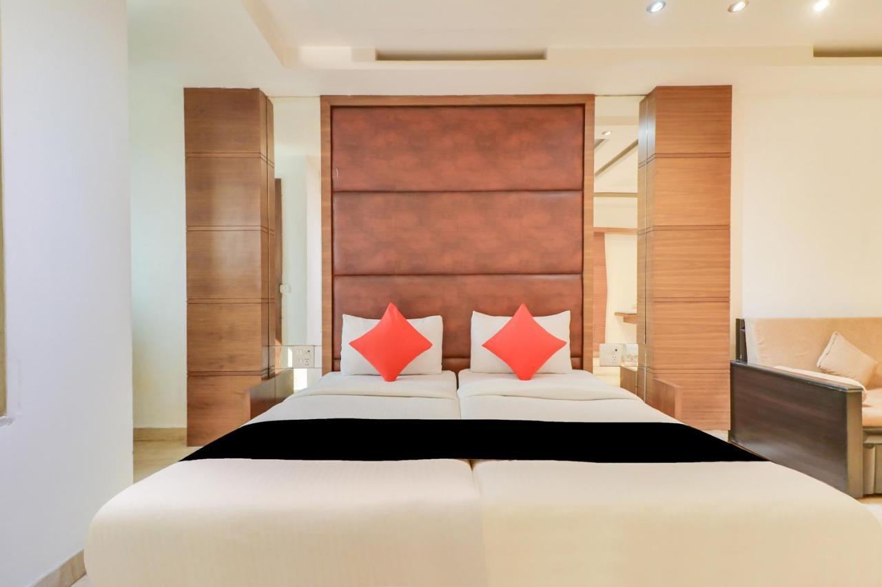 Townhouse 939 Hotel Gagan Inn Near Satyam Inox Patel Nagar Нью-Делі Екстер'єр фото